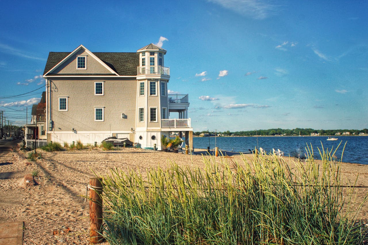 A view of a house in Milford CT