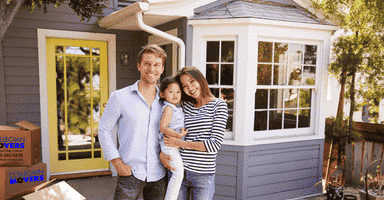 A West Haven family settles into their new home with help from Collegian Movers. Our residential moving team provides careful packing, secure transport, and a smooth moving day experience for families across West Haven, CT.